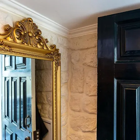 Casa Aurora - Bairro Típico A Minutos Do Terreiro * Lisboa