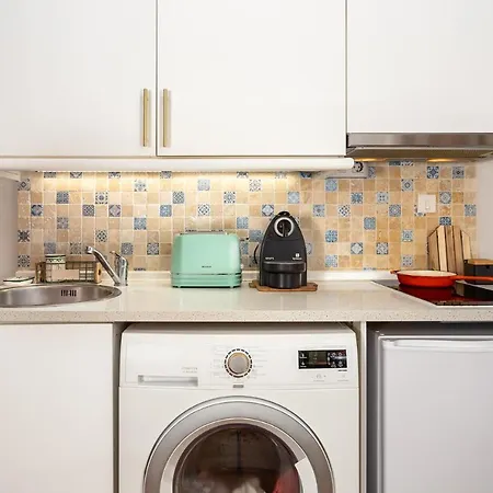 Будинок відпочинку Historic Alfama Cave - Medieval Quarter Experience *